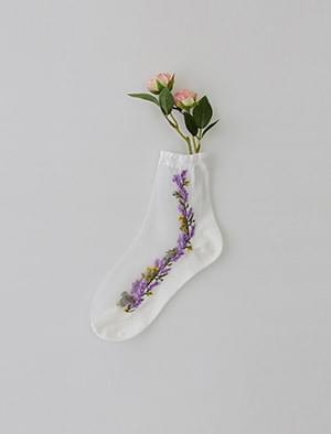 lace flower socks