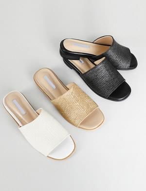 Classic Weaving Mule