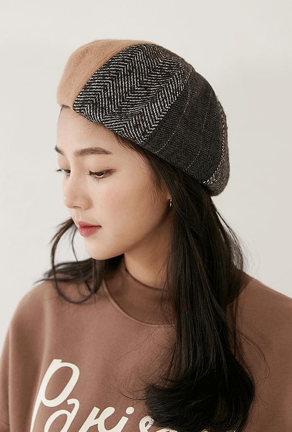 Curious Beret
