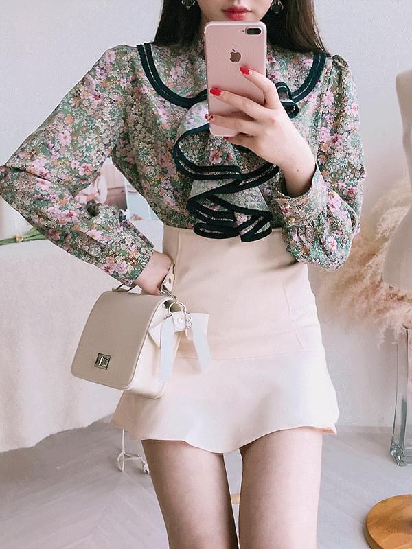 Honey frilly neck blouse