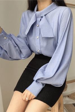Crossing Tie Blouse