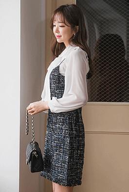 Tweed set every day