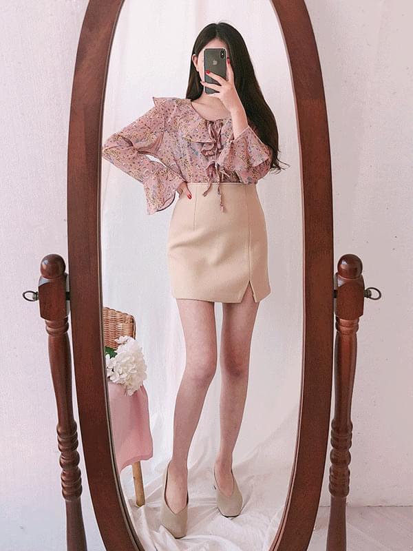 Ruffle Flower Blouse