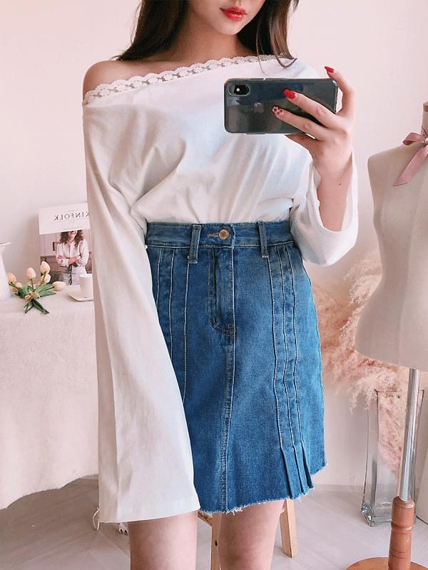Spring spring race off shoulder