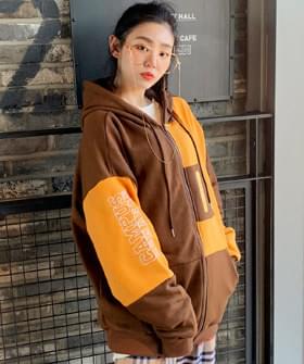 유니버배색후드집업