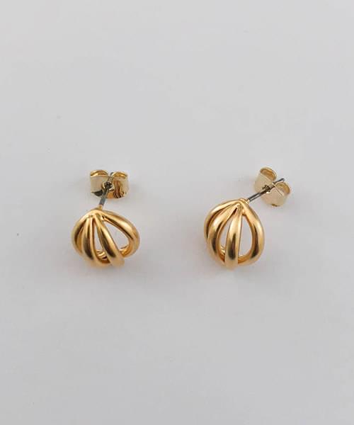 bunt earring