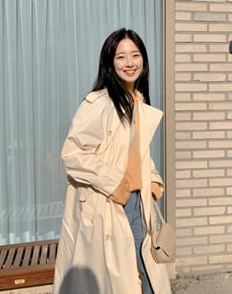 Loppel trench coat