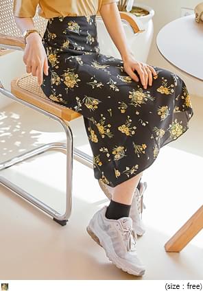 BARONY FLOWER FLARE LONG SKIRT