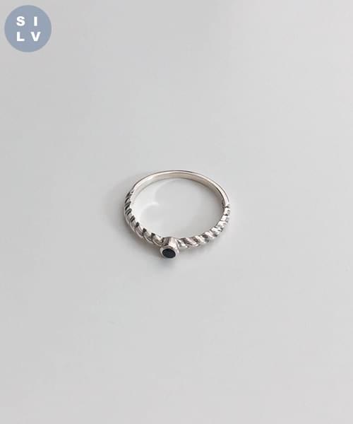 ginger ring