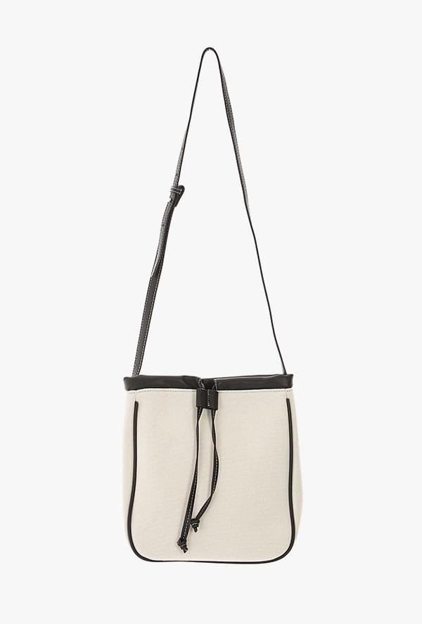 Come on strap shoulder bag