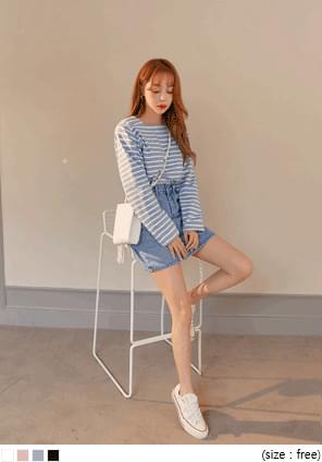 AMAIN STRIPE SQUARE NECK T