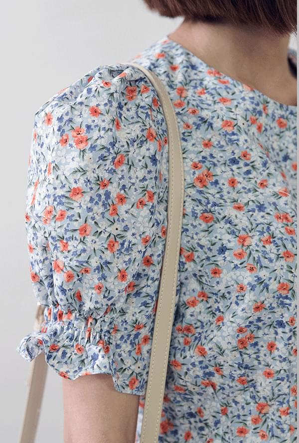 Puff sleeve flower mini dress