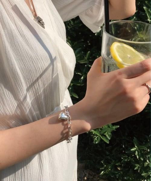 luv love bracelet