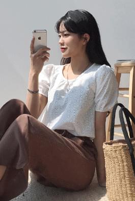 러버아일렛블라우스