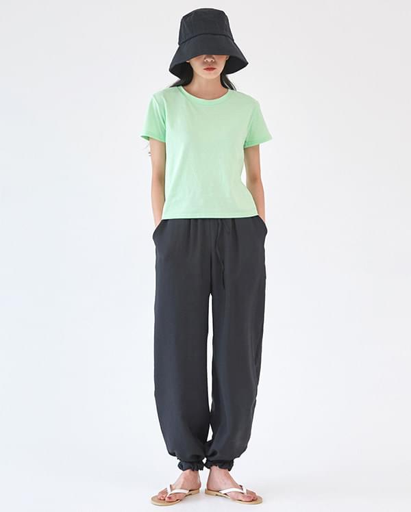 neon color minimal T