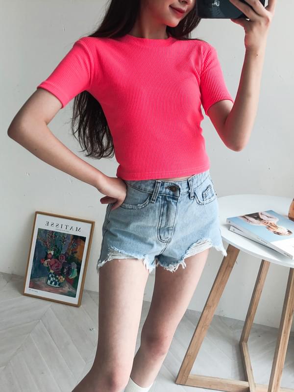 Unbalanced Cutting Denim Shorts