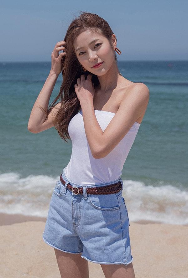Simple Band Top