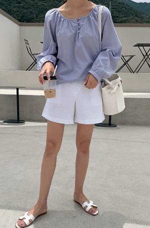 Basic pintle linen shorts
