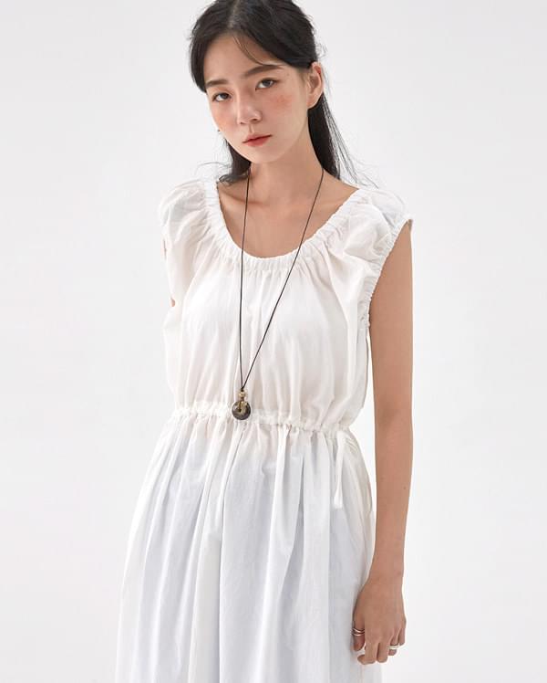 a vintage core necklace