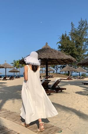 Beach goddess knot dress