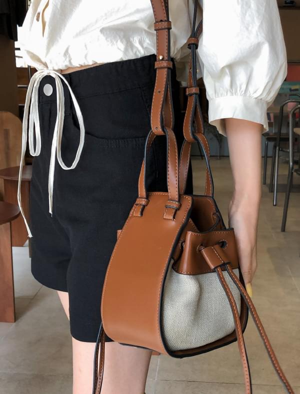 linen triangle shape bag