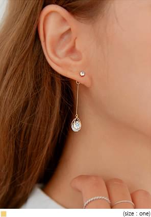GLORIA CUBIC WATER DROP EARRING
