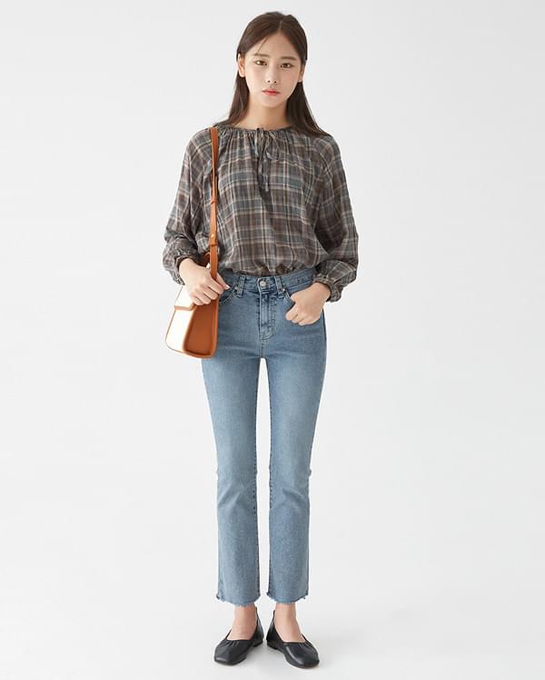 lay semi boots cut pants (25-29)