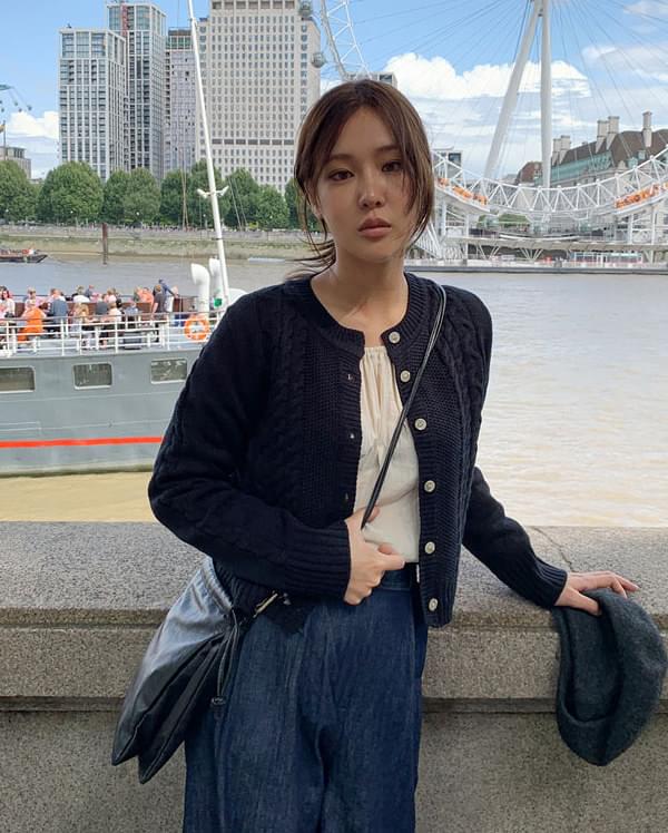 wind girl twist cardigan