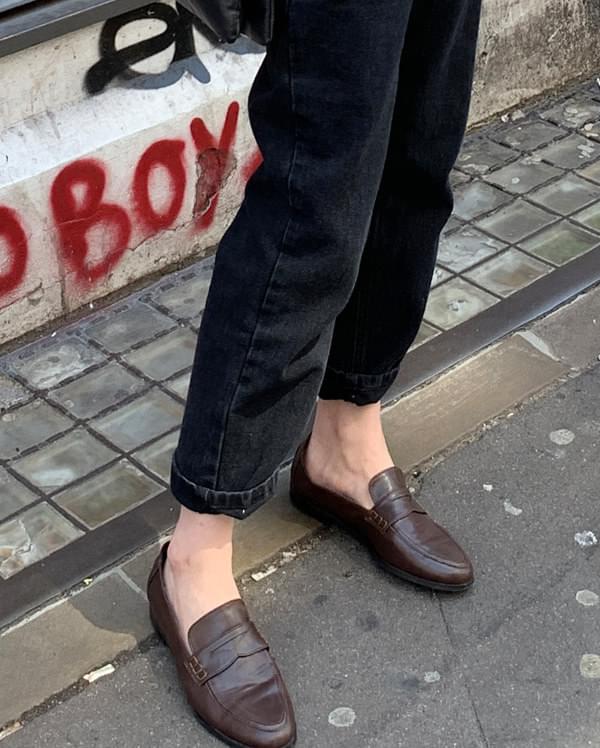 a leave over loafer (230-250)