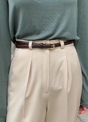 Crack leather belt