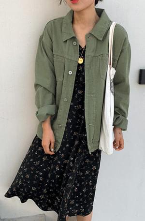 Neutral denim trucker jacket