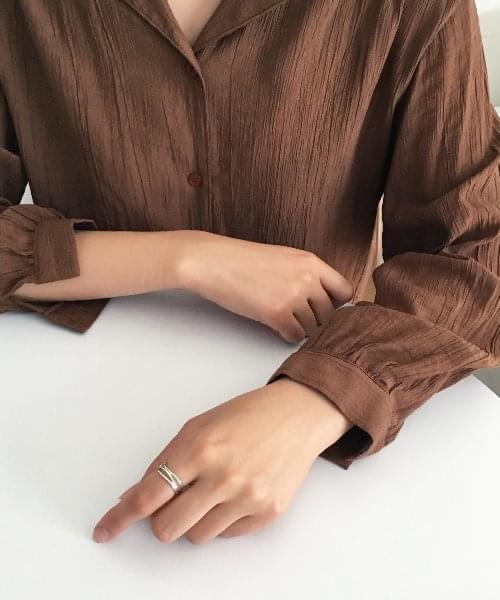 wavy ring