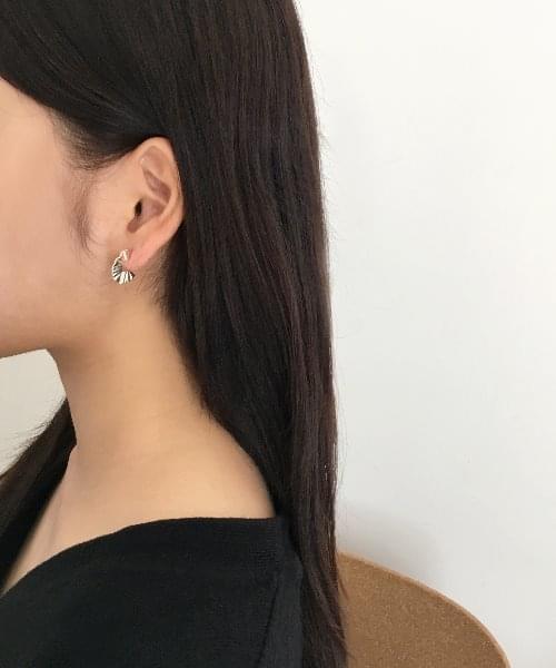 mju earring