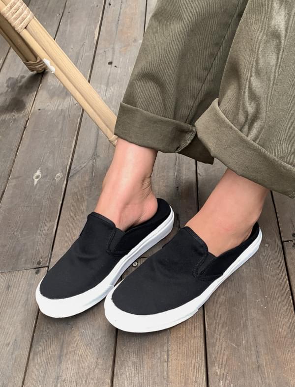 canvas sneakers mule