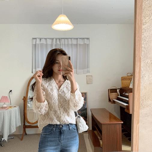 Pearl Pearl Lace Blouse