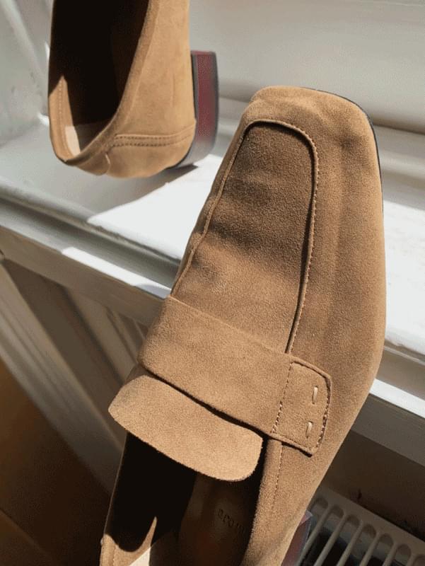 Stitch loafers