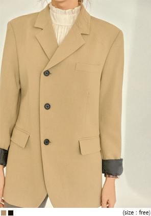 KOMIS UNBAL BUTTON JACKET