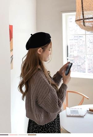 Simple one-button cardigan