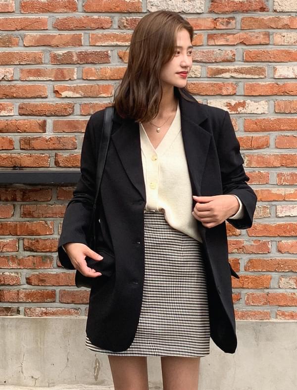 three button boxy-fit jacket