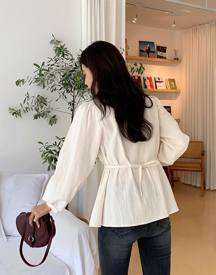 Half ring blouse