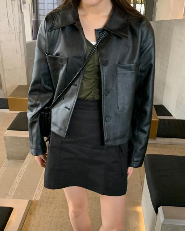 cover two pocket leather jacket
