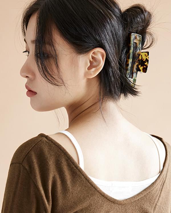 trendy leopard hair pin