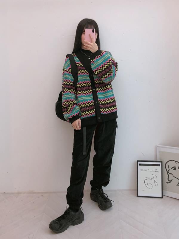 Retro knitted cardigan