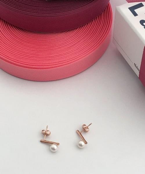 crema earring