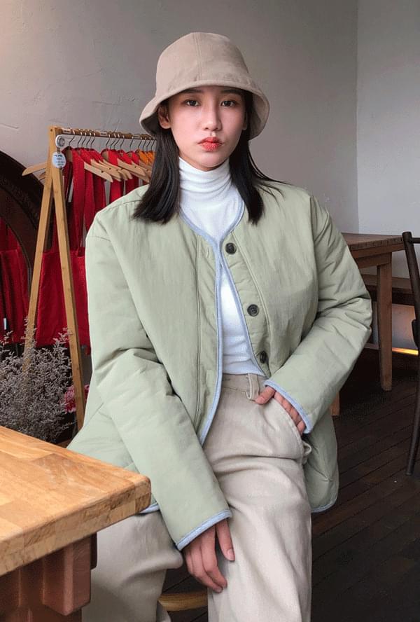 투 포켓 배색 점퍼