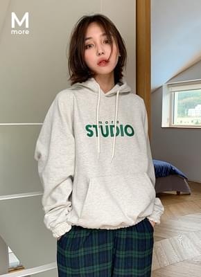 Brushed shirring hoodies