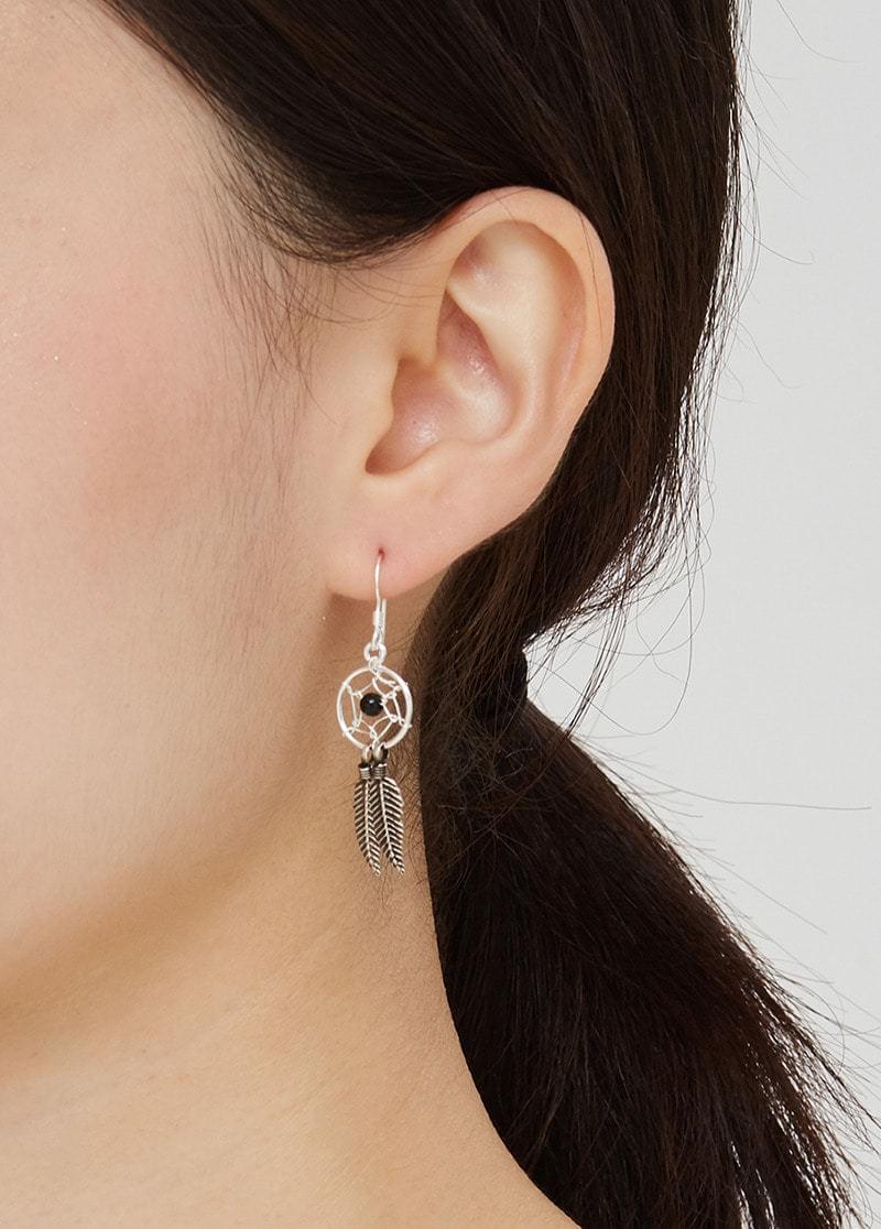 earring 204