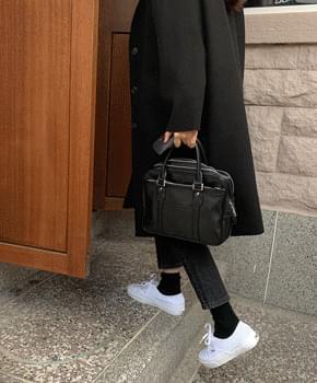 로드니 울 코트