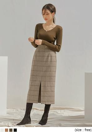 HAZEL GOLGI SLIM V NECK KNIT