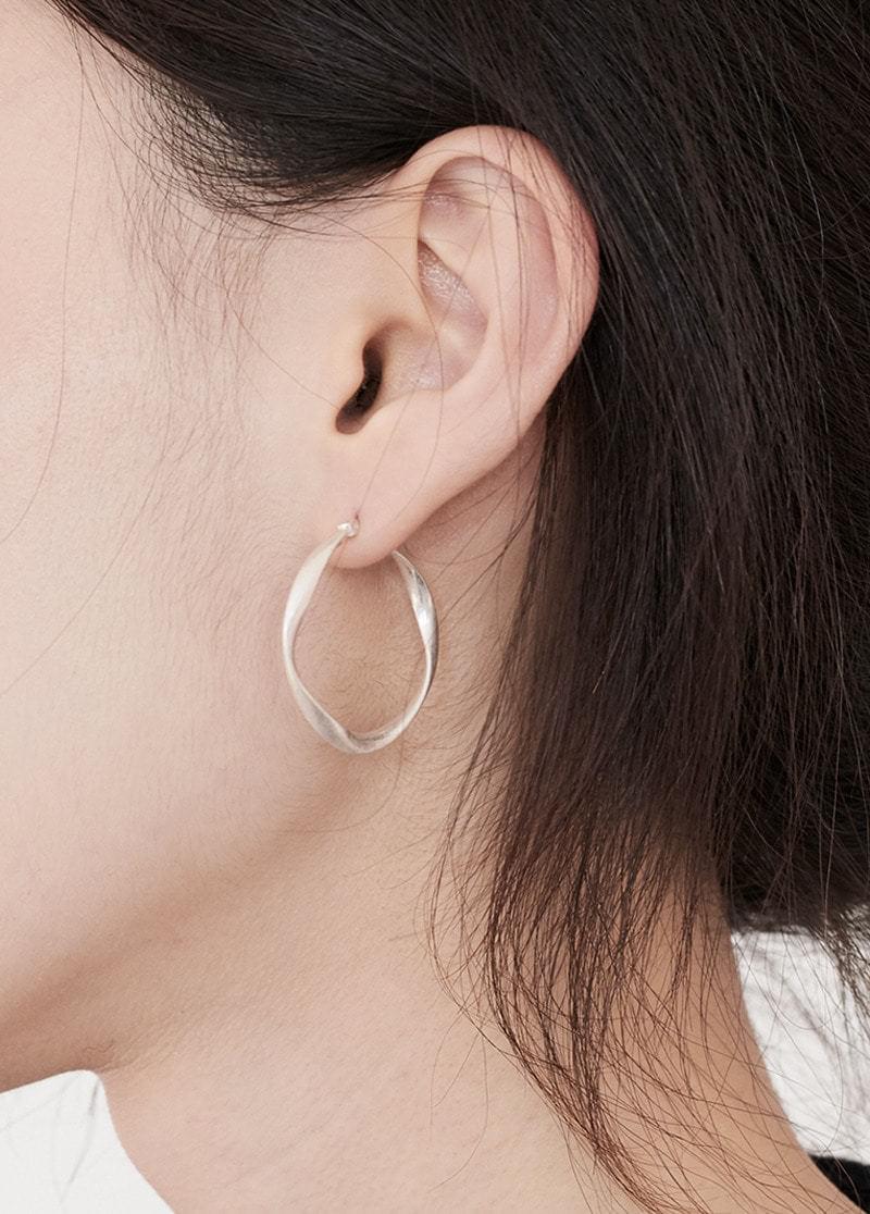 earring 217